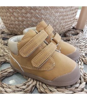 Botita Respetuosa Dos Velcros  Camel 20-25
